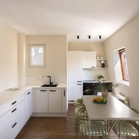 Bright & Quiet 2br - Eiffel Tower Area